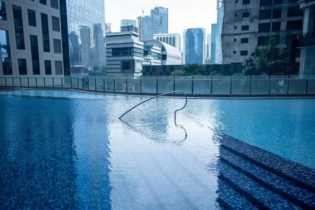 Apartmán Studio At Makati Center With Fast Net, Netflix And 40In Tv Manila