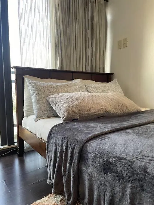 Apartmán Studio At Makati Center With Fast Net, Netflix And 40In Tv Manila