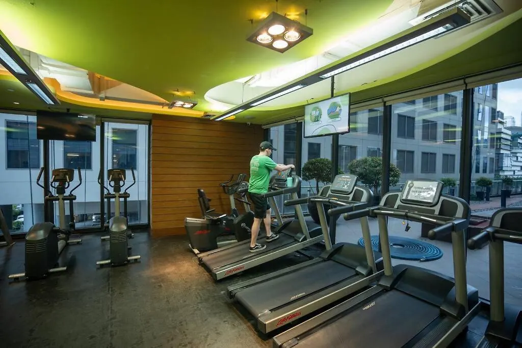 Studio At Makati Center With Fast Net, Netflix And 40In Tv Manila Philippines