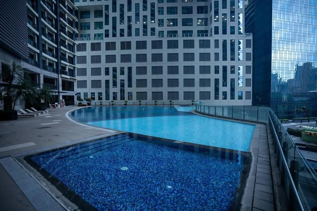 Studio At Makati Center With Fast Net, Netflix And 40In Tv Manila