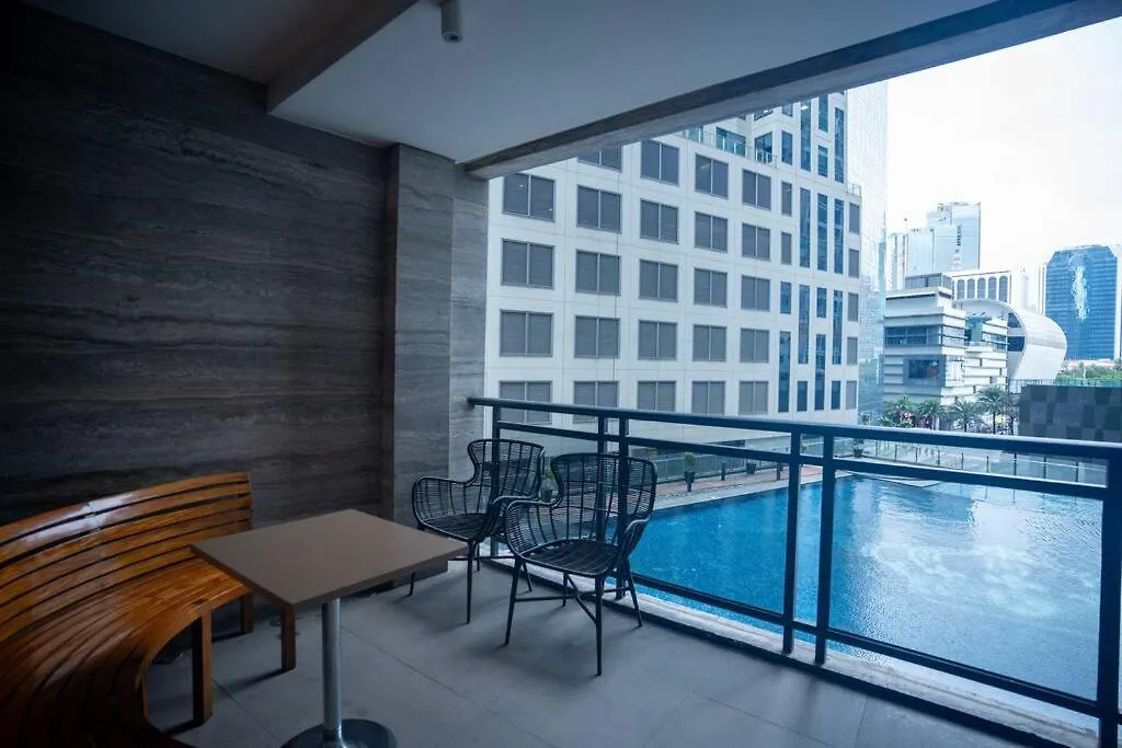 Studio At Makati Center With Fast Net, Netflix And 40In Tv Manila 0*,  Philippines